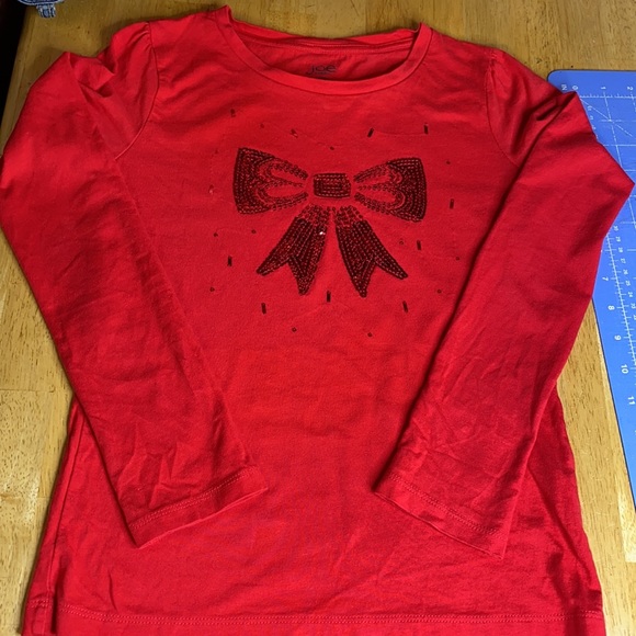 2 sweatshirts red bits decoration size 12 and 14 - Picture 3 of 4